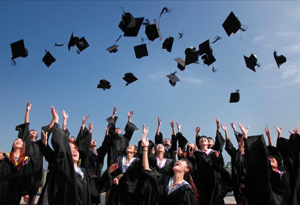 Best Jobs for College Students With No Experience 2026